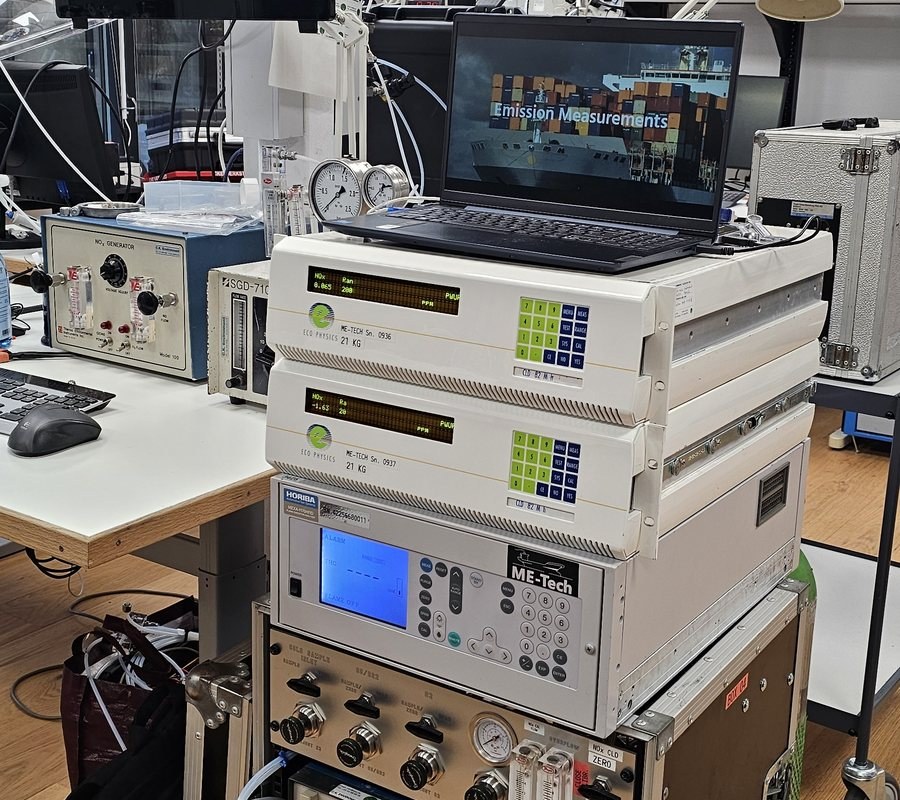 ME-Tech analyzer rack in the calibration room